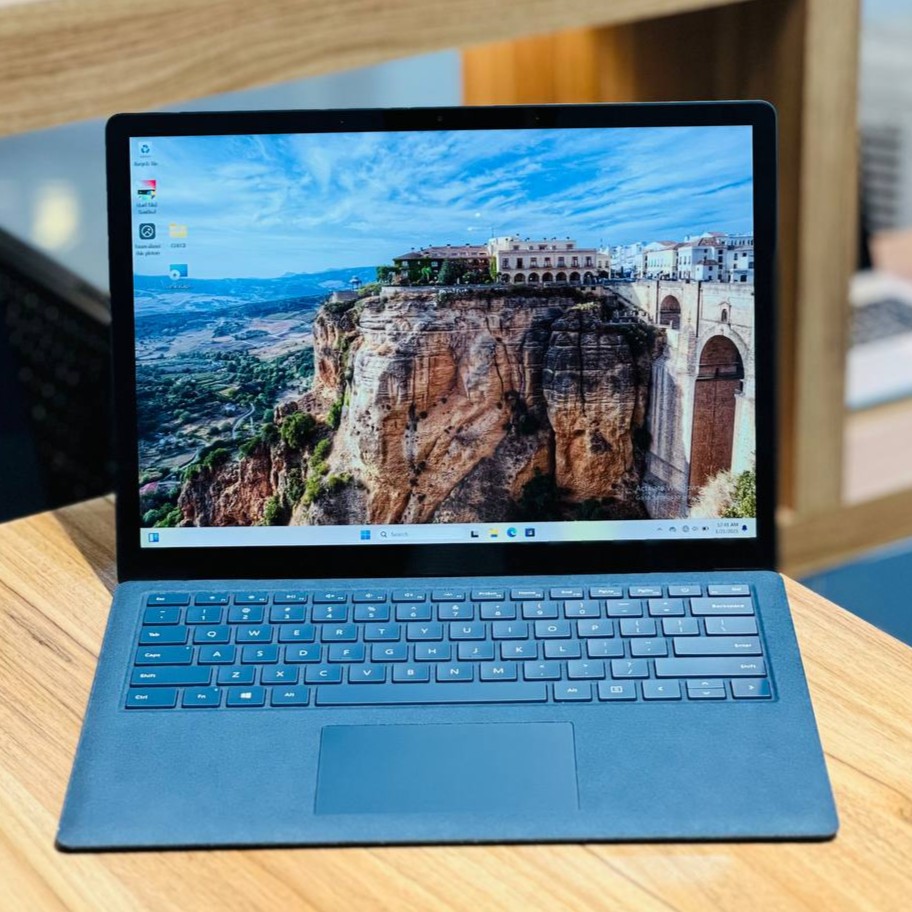 مشخصات، قیمت و خرید لپ تاپ استوک 13.5 اینچی مایکروسافت مدل Microsoft Surface Laptop 1 i7 7660U 16GB 512GB Intel Iris Plus 640