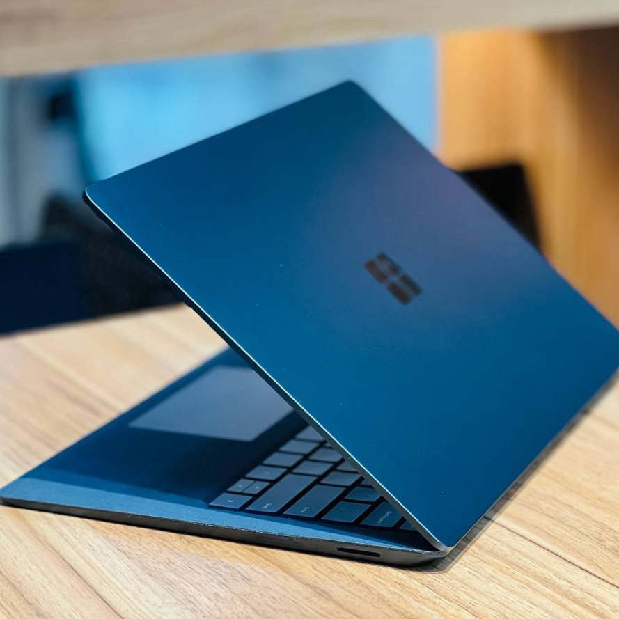 مشخصات، قیمت و خرید لپ تاپ استوک 13.5 اینچی مایکروسافت مدل Microsoft Surface Laptop 1 i7 7660U 16GB 512GB Intel Iris Plus 640