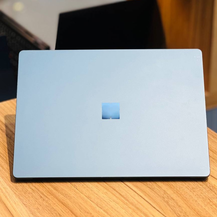 مشخصات، قیمت و خرید لپ تاپ استوک 13.5 اینچی مایکروسافت مدل Microsoft Surface Laptop 1 i7 7660U 16GB 512GB Intel Iris Plus 640