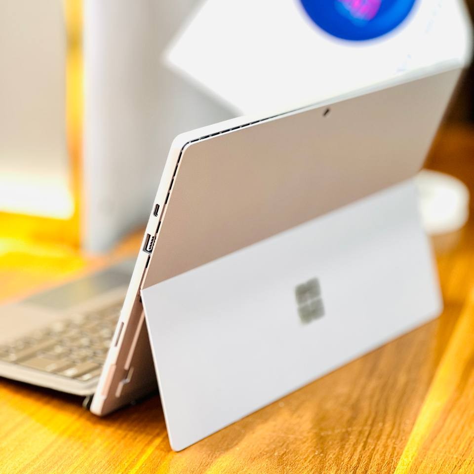 مشخصات، قیمت و خرید لپ تاپ استوک 12.3 اینچی مایکروسافت مدل Microsoft Surface Pro 7 i5 1035G4 16GB 256GB Intel Iris Plus