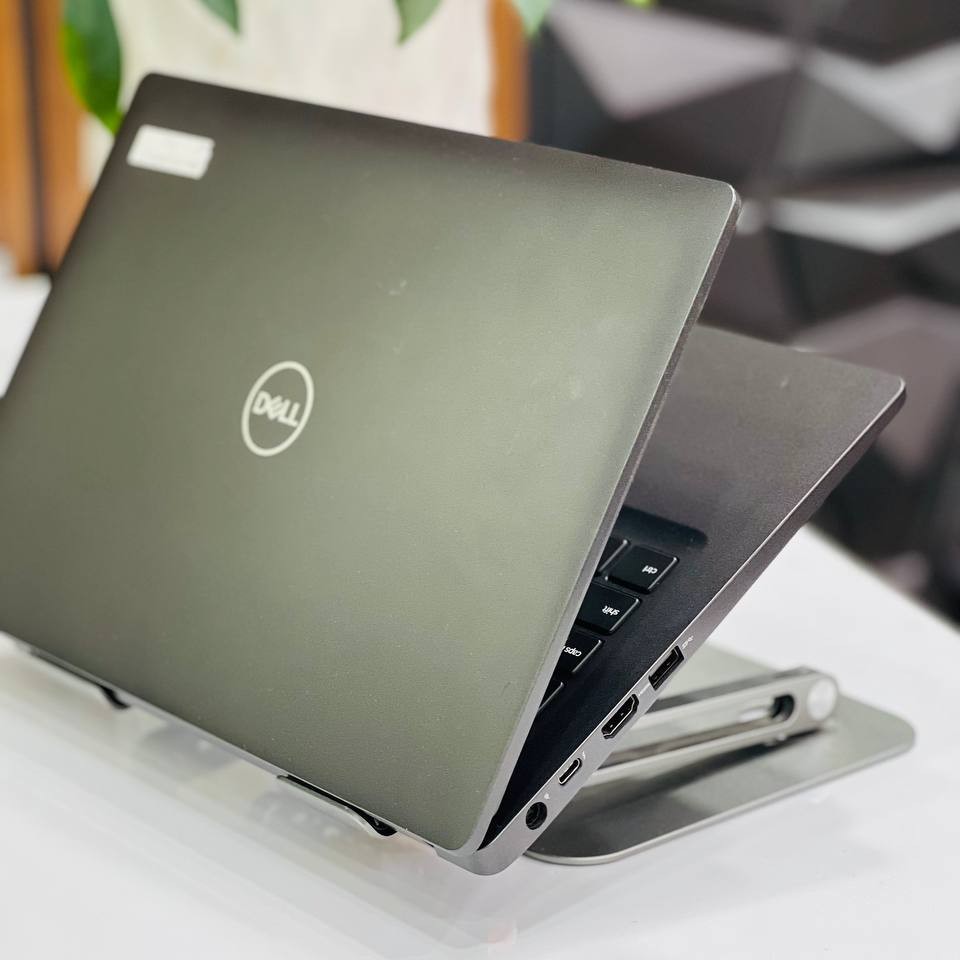 مشخصات، قیمت و خرید لپ تاپ استوک 13.3 اینچی دل مدل Dell Latitude 5300 i7 8665U 16GB 256GB Intel UHD 620