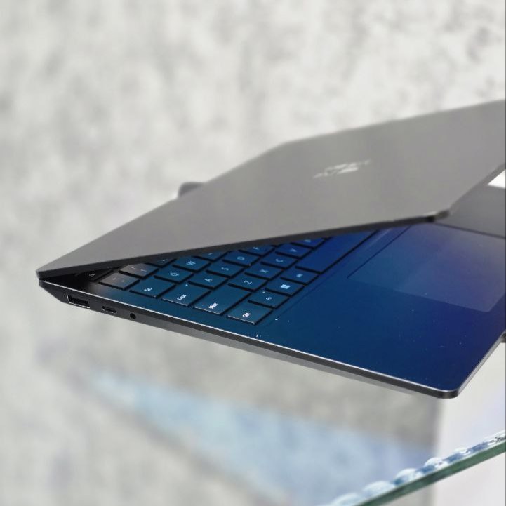 مشخصات، قیمت و خرید لپ تاپ استوک 13.5 اینچی مایکروسافت مدل Microsoft Surface Laptop 4 i7 1185G7 16GB 256GB Intel Iris Xe