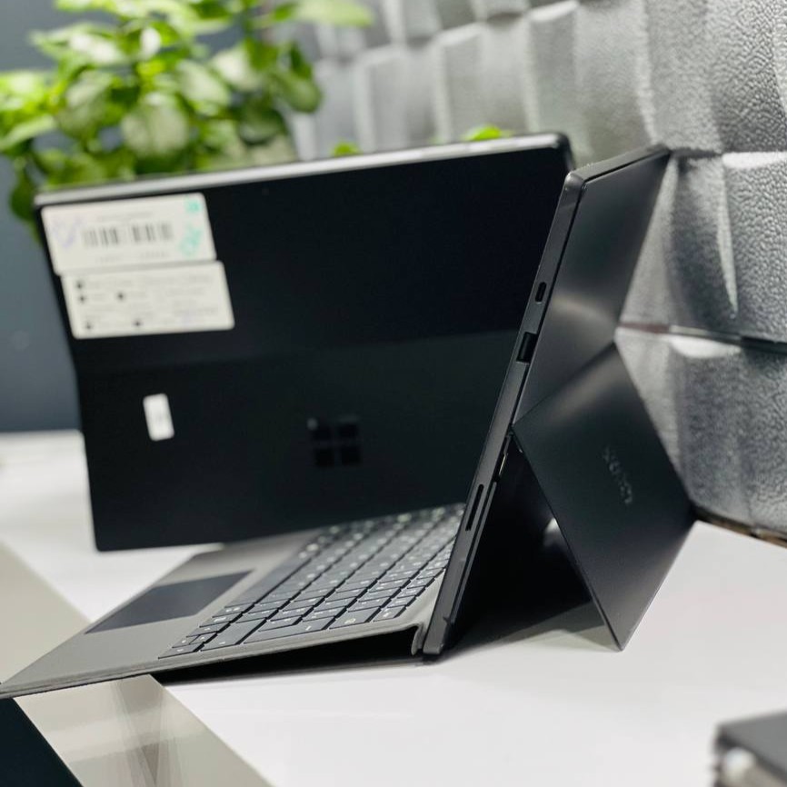 مشخصات، قیمت و خرید لپ تاپ استوک 12.3 اینچی مایکروسافت مدل Microsoft Surface Pro 7 Plus i7 1165G7 16GB 256GB Intel Iris Xe