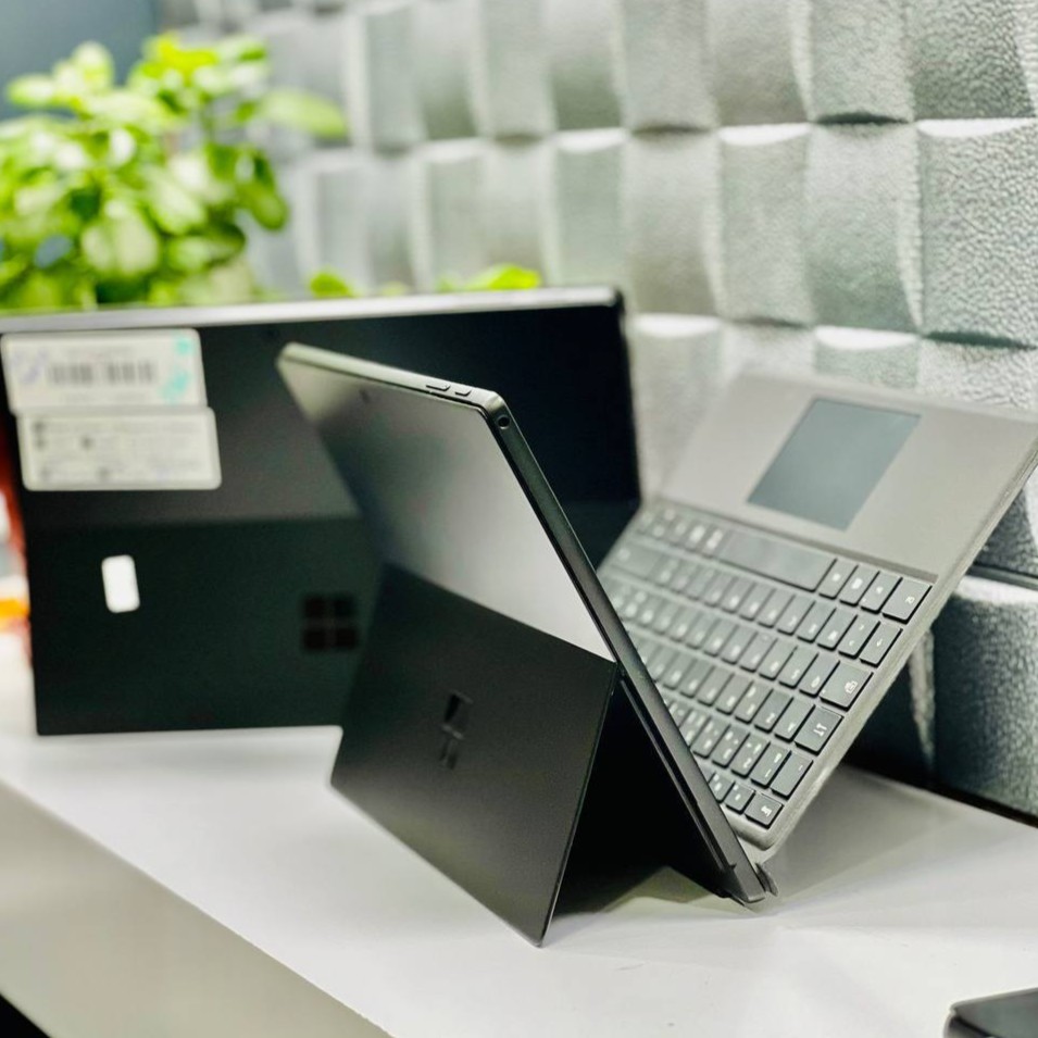 مشخصات، قیمت و خرید لپ تاپ استوک 12.3 اینچی مایکروسافت مدل Microsoft Surface Pro 7 Plus i7 1165G7 16GB 256GB Intel Iris Xe