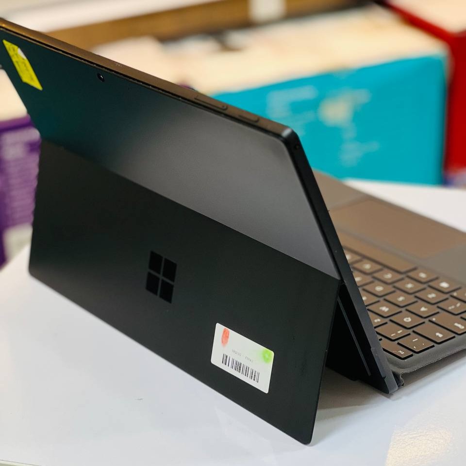 مشخصات، قیمت و خرید لپ تاپ استوک 12.3 اینچی مایکروسافت مدل Microsoft Surface Pro 7 i7 1065G7 16GB 256GB Intel Iris Plus