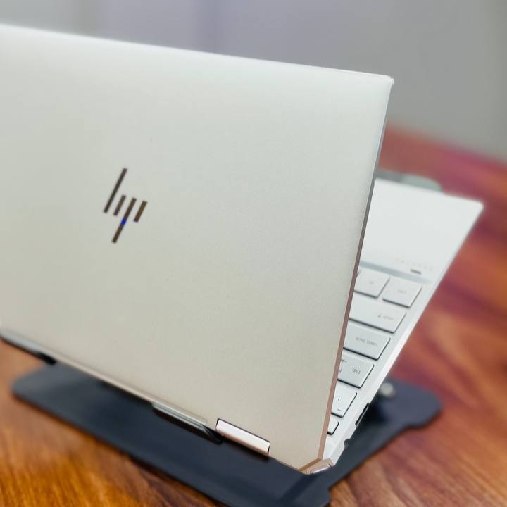 مشخصات، قیمت و خرید لپ تاپ استوک 13.3 اینچی اچ پی مدل HP Spectre X360 13-aw0117tu i7 1065G7 16GB 1TB Intel Iris Plus