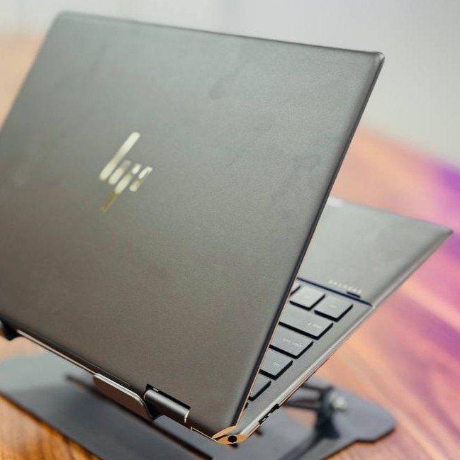 مشخصات، قیمت و خرید لپ تاپ استوک 13.5 اینچی اچ پی مدل HP Spectre x360 14-EF2150ND i7 1355U 32GB 512GB Intel Iris Xe