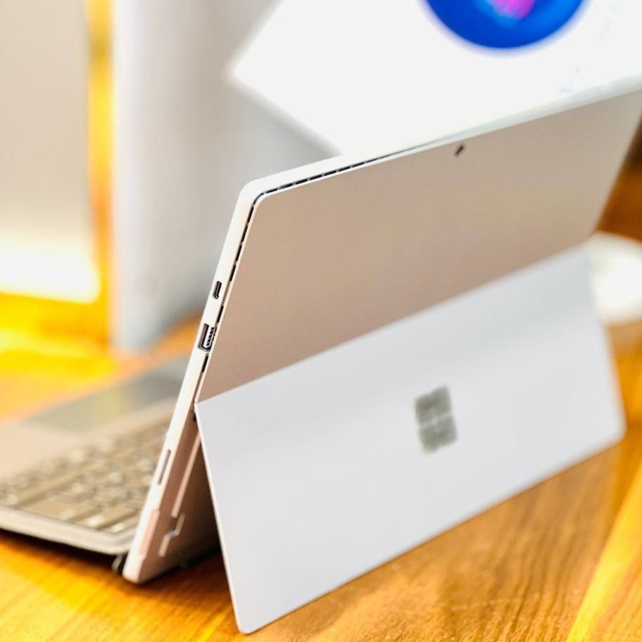 مشخصات، قیمت و خرید لپ تاپ استوک 12.3 اینچی مایکروسافت مدل Microsoft Surface Pro 7 i7 1065G7 16GB 256GB Intel Iris Plus