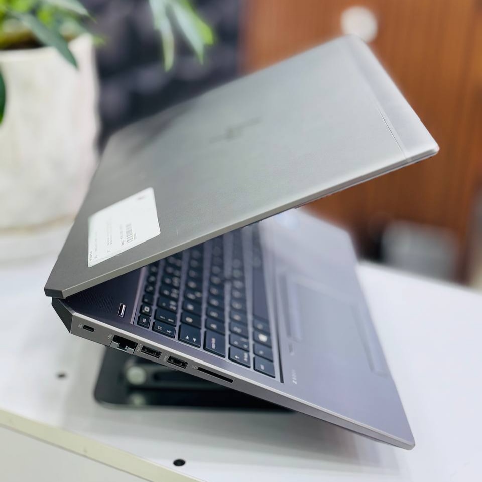 مشخصات، قیمت و خرید لپ تاپ استوک 15.6 اینچی اچ پی مدل HP Zbook 15 G6 i7 9850H 16GB 512GB NVIDIA Quadro T2000