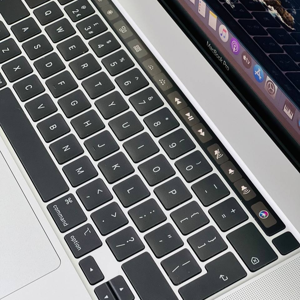 مشخصات، قیمت و خرید لپ تاپ استوک 16 اینچی اپل مدل Apple MacBook Pro 2019 i7 9750H 32GB 500GB AMD 5300M