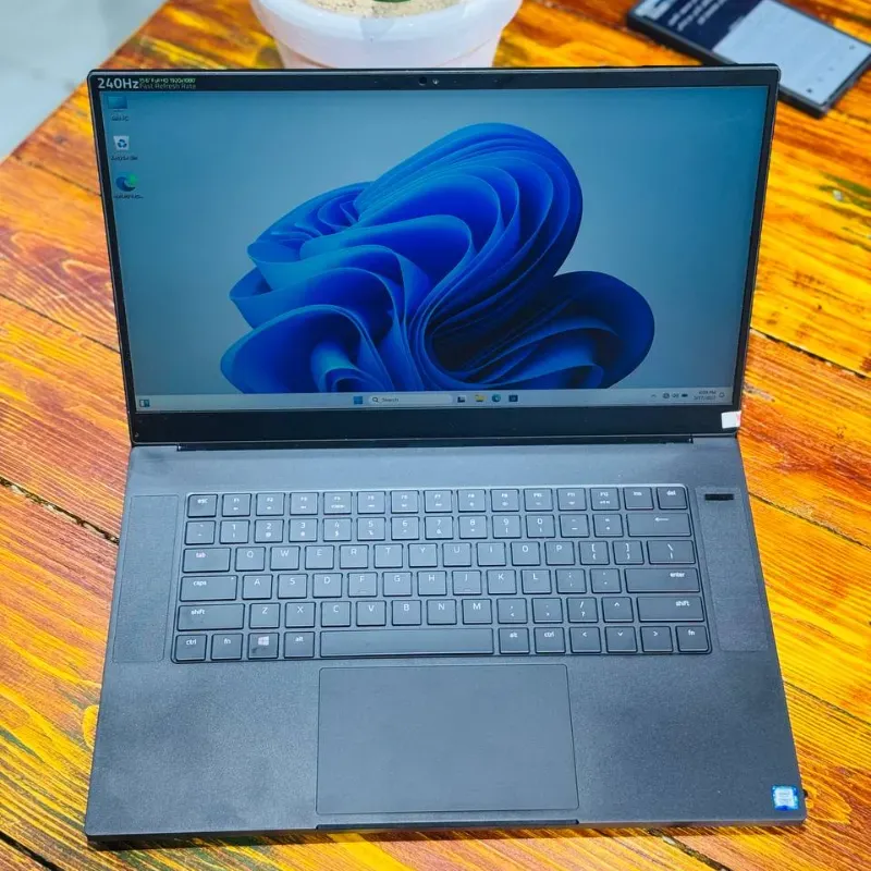 لپ تاپ استوک 15.6 اینچی ریزر مدل Razer Blade 15 i7 9750H 16GB 512GB RTX 2070 240Hz مشخصات، قیمت و خرید لپ تاپ استوک 15.6 اینچی ریزر مدل Razer Blade 15 i7 9750H 16GB 512GB RTX 2070 240Hz