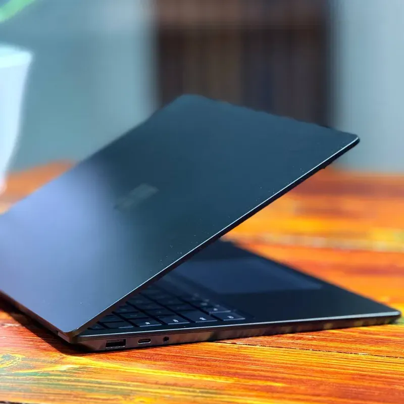 لپ تاپ استوک 13.5 اینچی مایکروسافت مدل Microsoft Surface Laptop 4 i7 1185G7 16GB 512GB Intel Iris Xe مشخصات، قیمت و خرید لپ تاپ استوک 13.5 اینچی مایکروسافت مدل Microsoft Surface Laptop 4 i7 1185G7 16GB 512GB Intel Iris Xe