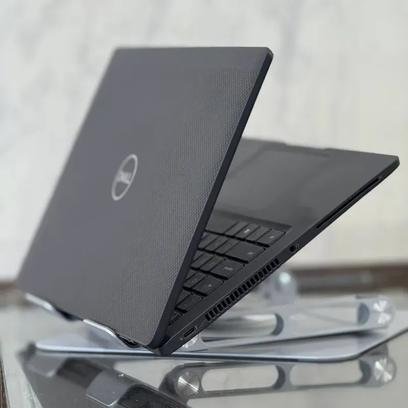 لپ تاپ استوک 14 اینچی دل مدل Dell Latitude 7400 i7 8650U 8GB 256GB Intel UHD مشخصات، قیمت و خرید لپ تاپ استوک 14 اینچی دل مدل Dell Latitude 7400 i7 8650U 8GB 256GB Intel UHD