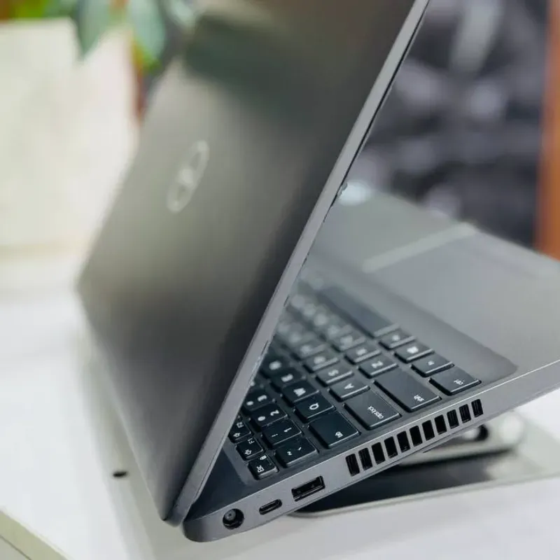 مشخصات، قیمت و خرید لپ تاپ استوک 15.6 اینچی دل مدل Dell Latitude 5501 i7 9850H 16GB 512GB 2GB MX150