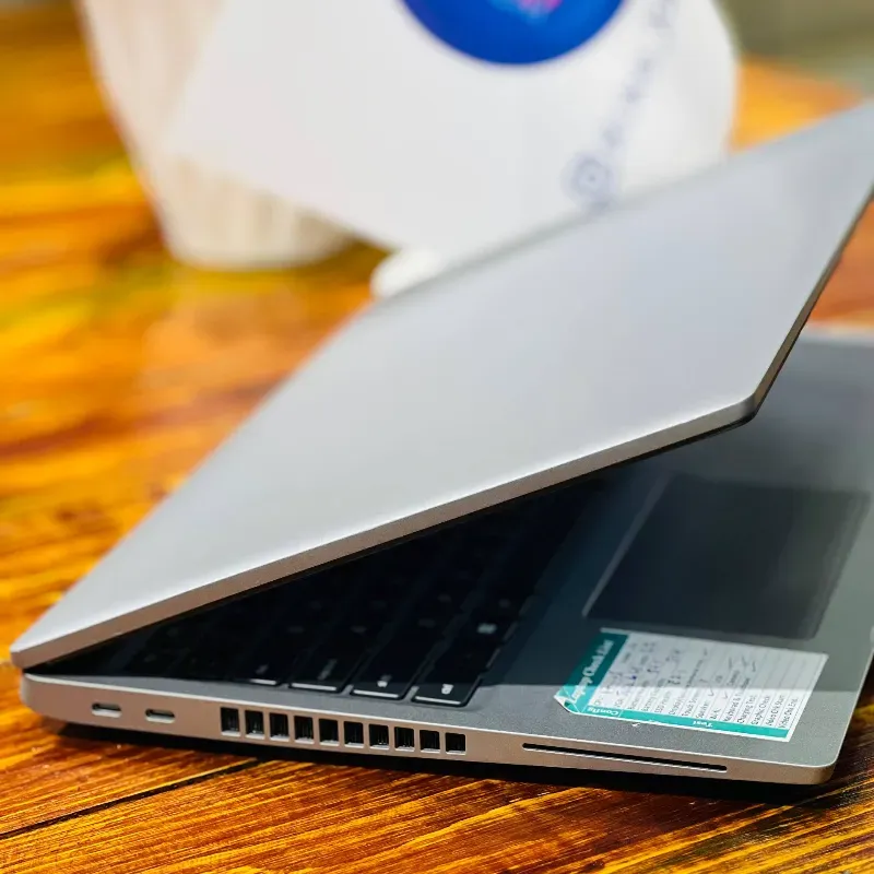 مشخصات، قیمت و خرید لپ تاپ استوک 15.6 اینچی دل مدل Dell Precision 3570 i5 1235U 16GB 512GB Intel Iris Xe
