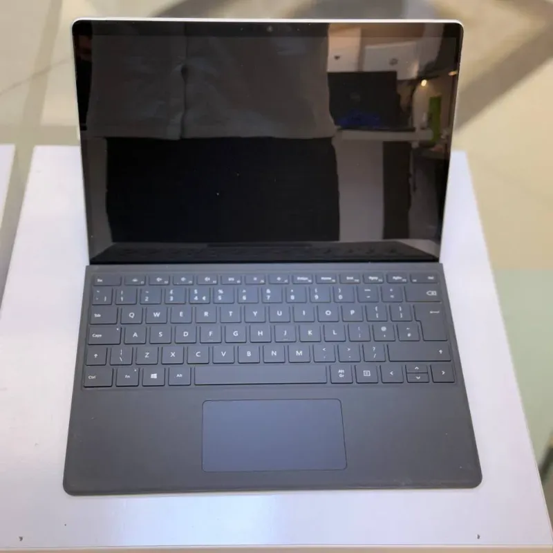 مشخصات، قیمت و خرید لپ تاپ استوک 12.3 اینچی مایکروسافت مدل Microsoft Surface Pro 8 i5 1135G7 8GB 512GB Intel Iris Xe