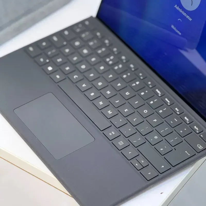 مشخصات، قیمت و خرید لپ تاپ استوک 13 اینچی مایکروسافت مدل Microsoft Surface Pro 9 i5 1245U 8GB 512GB Intel Iris Xe