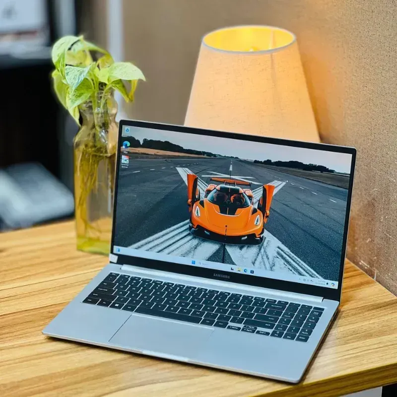 مشخصات، قیمت و خرید لپ تاپ استوک 15.6 اینچی سامسونگ مدل Samsung 750XFG i5 1335U 16GB 512GB Intel Iris Xe