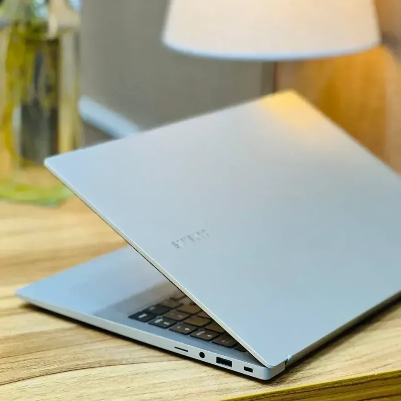مشخصات، قیمت و خرید لپ تاپ استوک 15.6 اینچی سامسونگ مدل Samsung 750XFG i5 1335U 16GB 512GB Intel Iris Xe