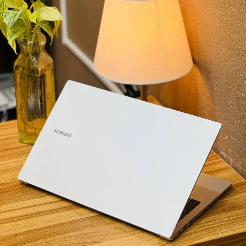مشخصات، قیمت و خرید لپ تاپ استوک 15.6 اینچی سامسونگ مدل Samsung 750XFG i5 1335U 16GB 512GB Intel Iris Xe