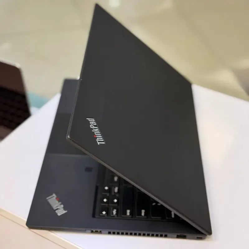 مشخصات، قیمت و خرید لپ تاپ استوک 14.1 اینچی لنوو مدل Lenovo ThinkPad P14S i7 1165G7 16GB 256GB T500