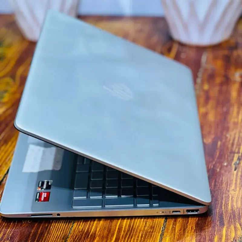 مشخصات، قیمت و خرید لپ تاپ استوک 15.6 اینچی اچ پی مدل HP Laptop 15S R7 5700U 8GB 256GB AMD Radeon
