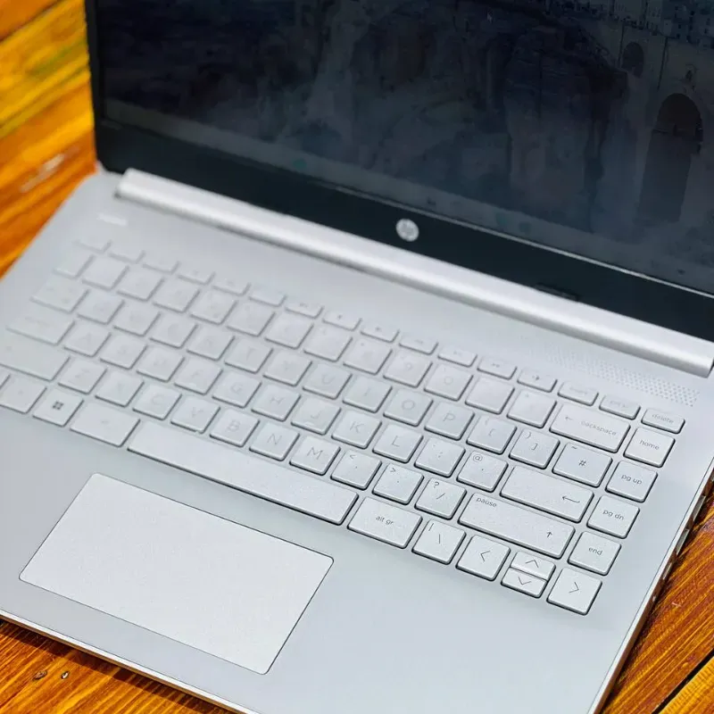 مشخصات، قیمت و خرید لپ تاپ استوک 14.1 اینچی اچ پی مدل HP Laptop 14S R3 4300U 8GB 256GB AMD Radeon