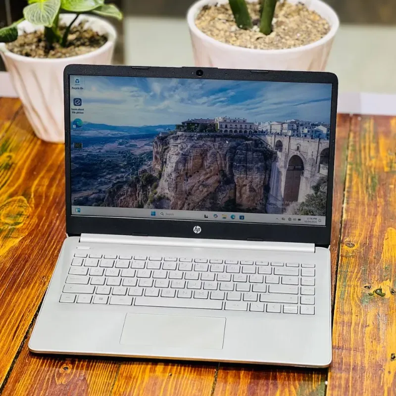 مشخصات، قیمت و خرید لپ تاپ استوک 14.1 اینچی اچ پی مدل HP Laptop 14S R3 4300U 8GB 256GB AMD Radeon
