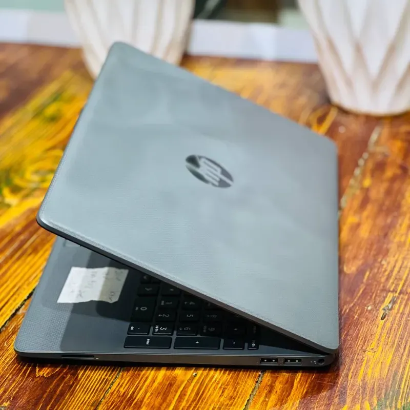مشخصات، قیمت و خرید لپ تاپ استوک 15.6 اینچی اچ پی مدل HP 255 G9 R7 5825U 16GB 512GB AMD Radeon