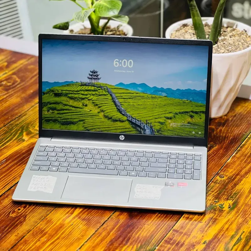 مشخصات، قیمت و خرید لپ تاپ استوک 15.6 اینچی اچ پی مدل HP Laptop 15 R7 5825U 16GB 512GB AMD Radeon