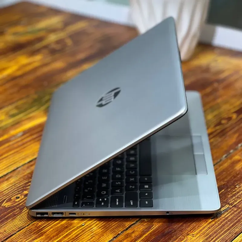 مشخصات، قیمت و خرید لپ تاپ استوک 15.6 اینچی اچ پی مدل HP 255 G9 R5 5625U 16GB 512GB AMD Radeon