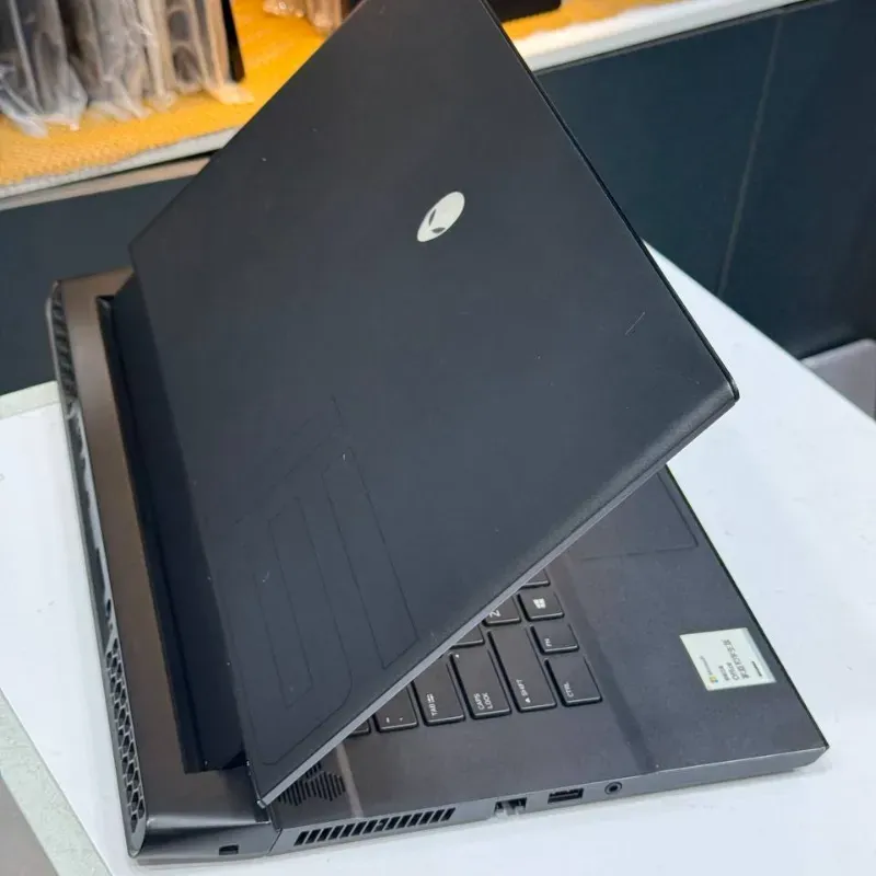 مشخصات، قیمت و خرید لپ تاپ استوک 15.6 اینچی دل مدل Dell Alienware M15 R3 i7 10750H 16GB 256GB 1660Ti