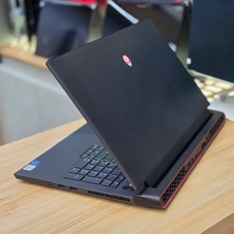 مشخصات، قیمت و خرید لپ تاپ استوک 17.3 اینچی دل مدل Dell Alienware m17 R3 i7 10750H 16GB 512GB GTX 1660Ti