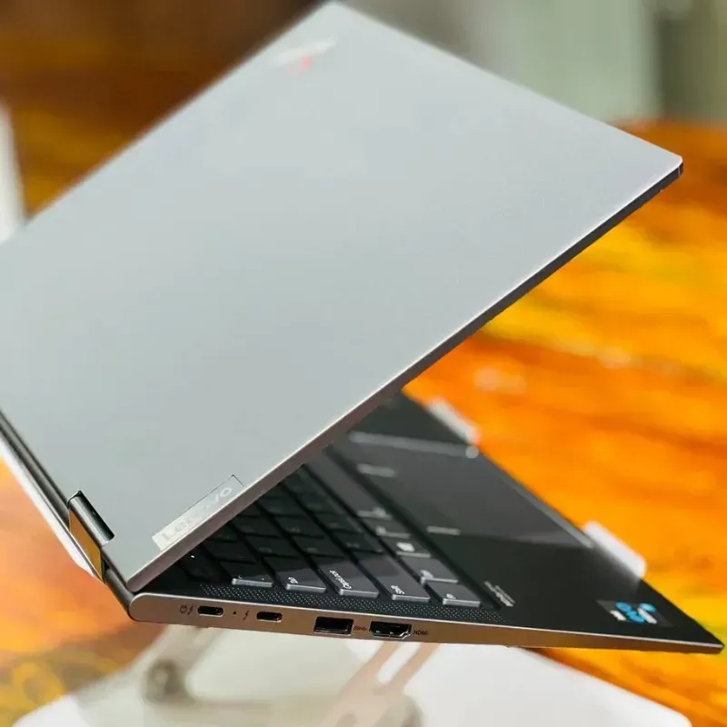 مشخصات، قیمت و خرید لپ تاپ استوک 14 اینچی لنوو مدل Lenovo Thinkpad X1 Yoga Gen 6 i7 1185G7 16GB 512GB Intel Iris Xe