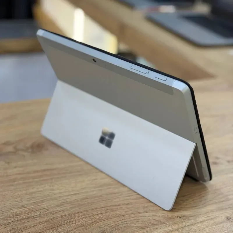 مشخصات، قیمت و خرید لپ تاپ استوک 10.5 اینچی مایکروسافت مدل Microsoft Surface Go 3 i3 10100Y 8GB 256GB Intel UHD