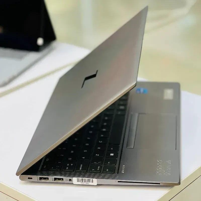 مشخصات، قیمت و خرید لپ تاپ استوک 14.1 اینچی اچ پی مدل HP Zbook Firefly 14 G8 i7 1165G7 32GB 512GB T500
