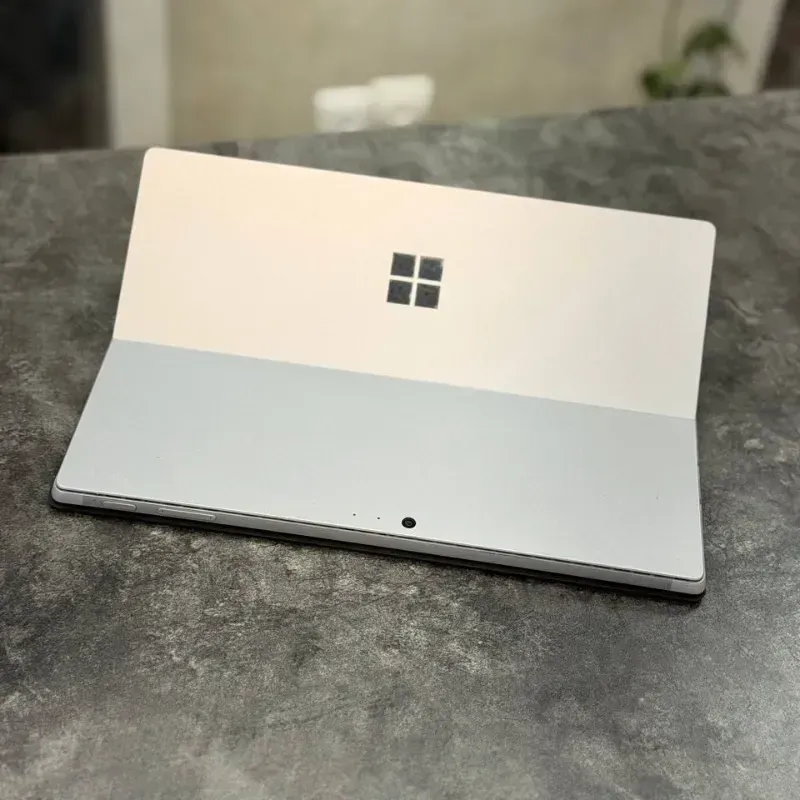 مشخصات، قیمت و خرید لپ تاپ استوک 12.3 اینچی مایکروسافت مدل Microsoft Surface Pro 5 i7 7660U 8GB 256GB Intel HD
