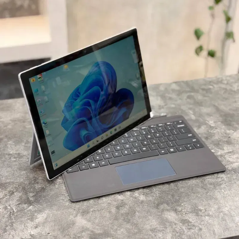 مشخصات، قیمت و خرید لپ تاپ استوک 12.3 اینچی مایکروسافت مدل Microsoft Surface Pro 5 i7 7660U 8GB 256GB Intel HD