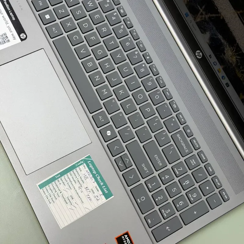 مشخصات، قیمت و خرید لپ تاپ استوک 16.1 اینچی اچ پی مدل HP Pavilion 16 R7 8840U 8GB 512GB AMD Radeon